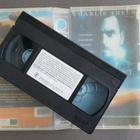 VHS: Hyytävät Hetket / The Arrival (Charlie Sheen 1996) - pikkukuva 5