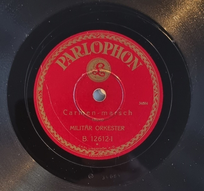 Savikiekko 1928 - Militär Orkester - Parlophon B. 12612