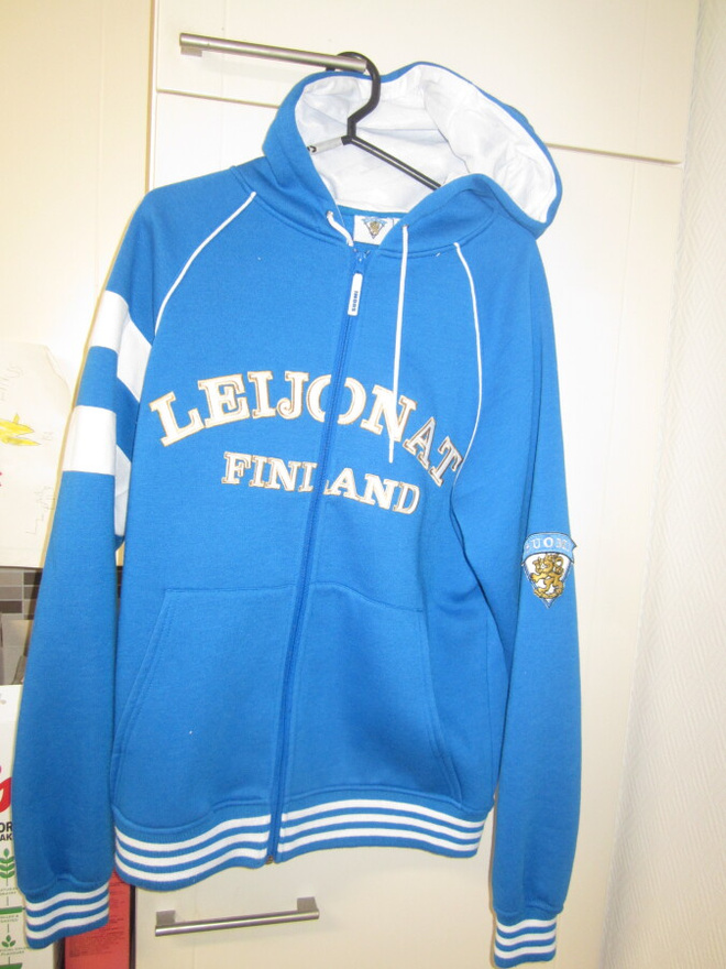 LEIJONA FLEECE HUPPARI VETOKETJULLA - HYVÄKUNTOINEN