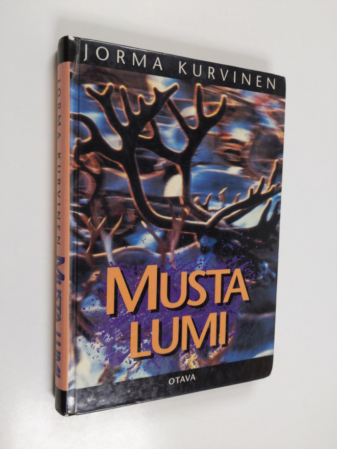Jorma Kurvinen : Musta lumi : kertomus Lapista