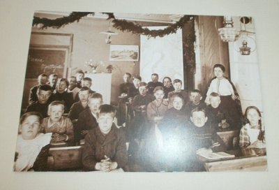 Koulukuva isoisän aikaan, mv pk (1977), ei p.