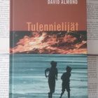 David Almond - Tulennielijät (sid.) - pikkukuva 1