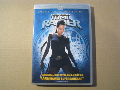 TOMB RAIDER ( Angelina Jolie )