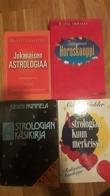 Astrologia paketti neljä teosta