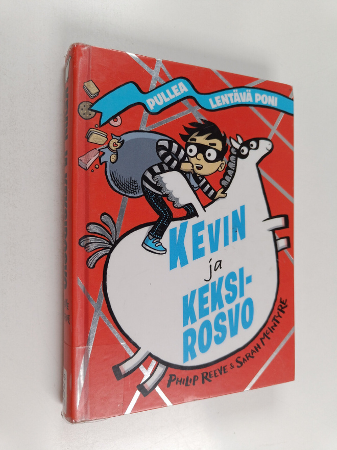 Philip Reeve : Kevin ja keksirosvo