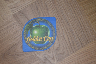 lasinalunen golden cap