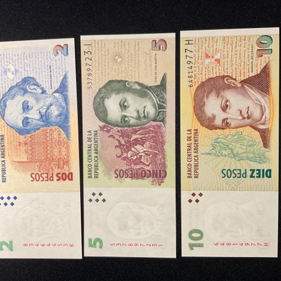 Banco Central Republica Argentina2,5,10 Pesos