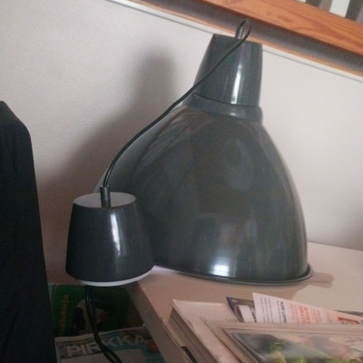 tummanharmaa kattolamppu, halkaisija 48 cm, kunto hy