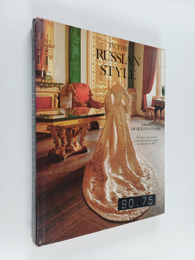 Jacqueline Onassis : In the Russian style