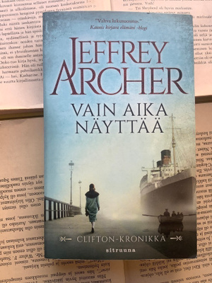 Jeffrey Archer - Vain aika näyttää (pokkari)