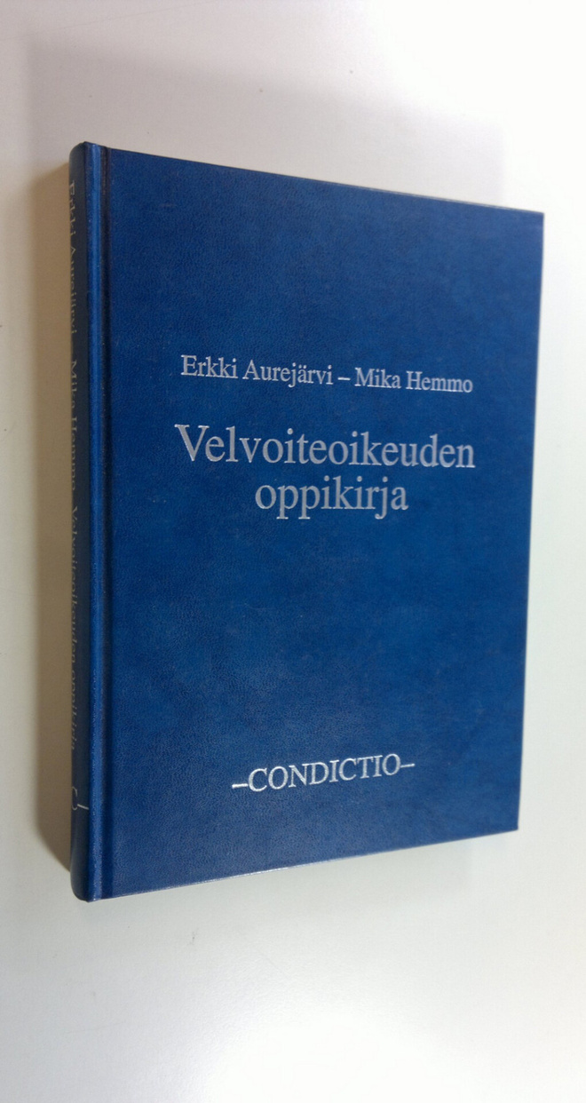 Erkki Kario : Papin rikos