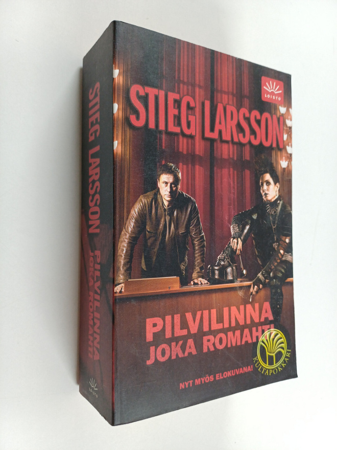 Stieg Larsson : Pilvilinna joka romahti