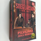 Stieg Larsson : Pilvilinna joka romahti - pikkukuva 1