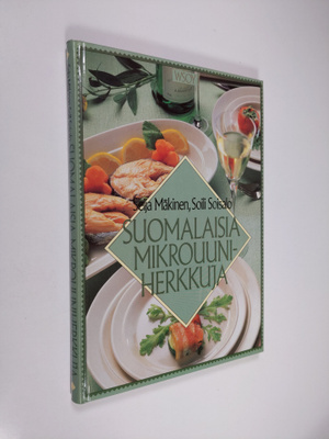 Soili Soisalo ym. : Suomalaisia mikrouuniherkkuja