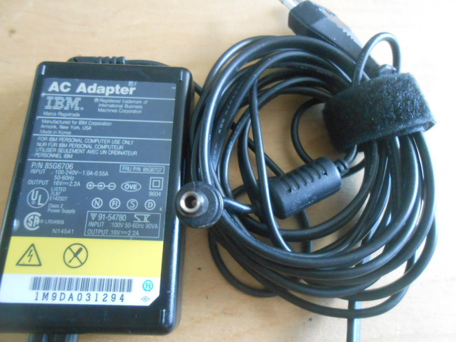 85G6706 IBM  Power Adapter, 0ut 16V, 2,2A