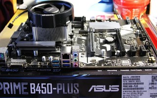 Asus Emolevy + AMD Ryzen Prosessori ja cooler