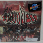 LOUDNESS - LIGHTNING STRIKES EX+/EX+ LP + NIMMARIT - pikkukuva 1