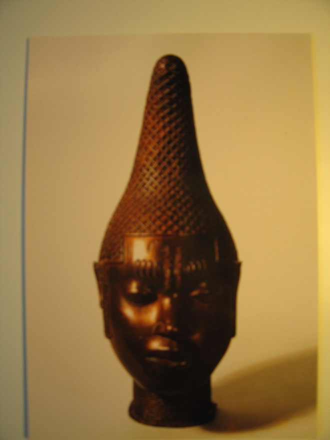 Bronze head of queen mother, Benin, Nigeria postikortti