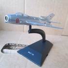 Mig-19 pienoismalli - pikkukuva 1