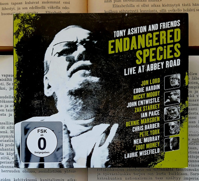 Tony Ashton and Friends – Endangered Species (2 CD + DVD)