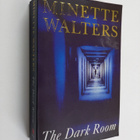 Minette Walters : The dark room - pikkukuva 1