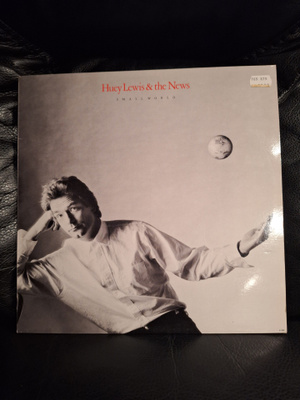 Huey Lewis & The News – Small World