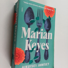 Marian Keyes : Aikuiset ihmiset - pikkukuva 1