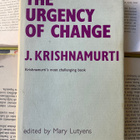 J. Krishnamurti - The Urgency of Change (hardcover) - pikkukuva 1