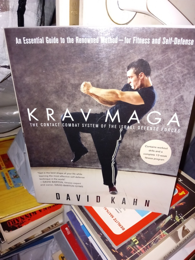 Kahn : Krav Maga ( SIS POSTIKULU  )