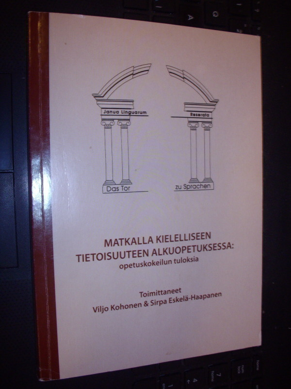 Matkalla kielelliseen tietoisuuteen alkuopetuksessa (2006)