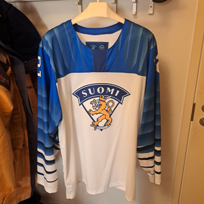 Jääkiekkomaajoukkue "Official Fan Jersey"