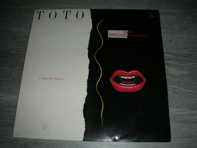 LP Toto: Isolation