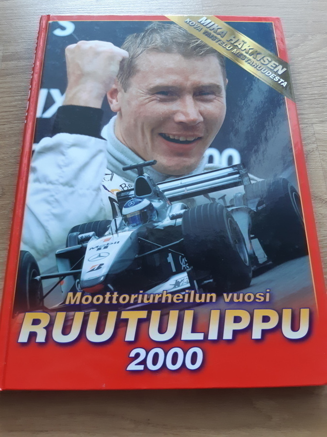 Moottoriurheilun vuosi Ruutulippu 2000