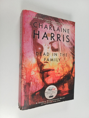 Charlaine Harris : Dead in the family