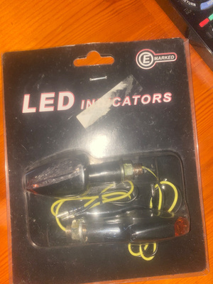 Led silmälaput