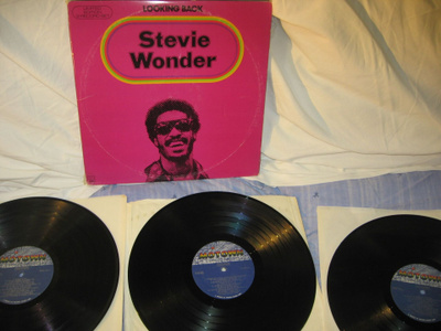 Stevie Wonder: Looking Back 3-LP.