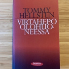 Tommy Hellsten: Virtahepo olohuoneessa - pikkukuva 1
