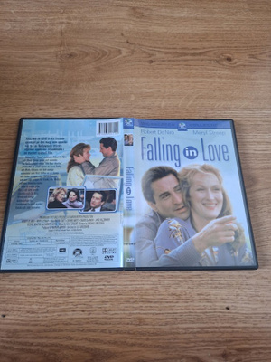 Falling In Love-Rakastutaan