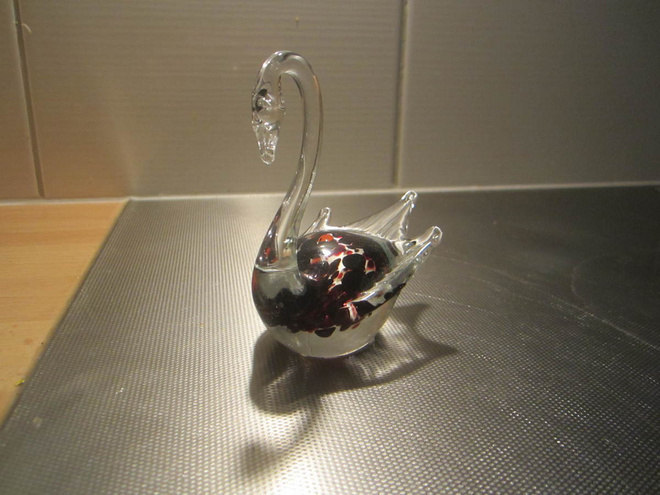 Lasinen joutsen, korkeus 9,5 cm