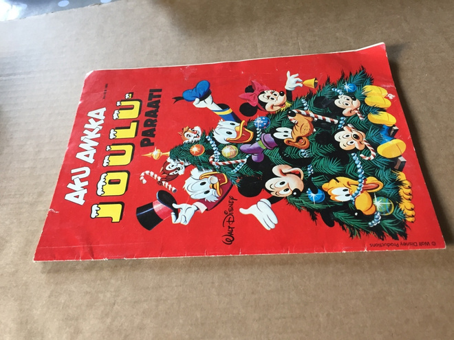 DISNEY AKU JOULUPARAATI 52B/1985