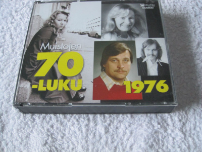 MUISTOJEN 70-LUKU - 1976 (3 X CD)