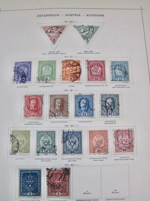VANHOJA Merkkejä Itävalta Austria n. 1920 3:lla Lehdellä