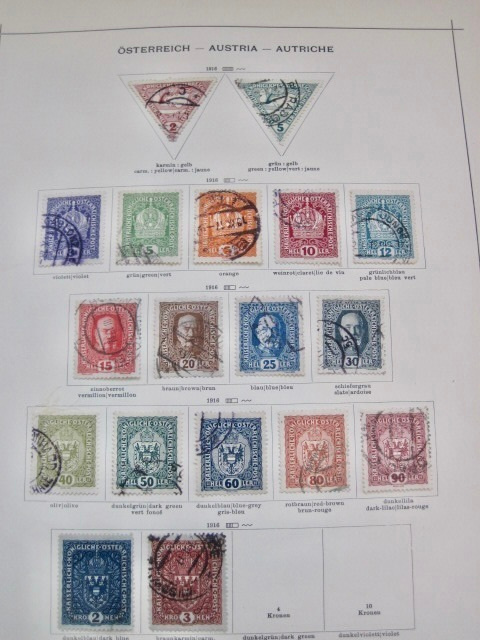 VANHOJA Merkkejä Itävalta Austria n. 1920 3:lla Lehdellä