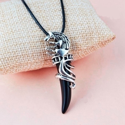 801 .. Wolf Hammas Stainless Steel .. Kaulakoru