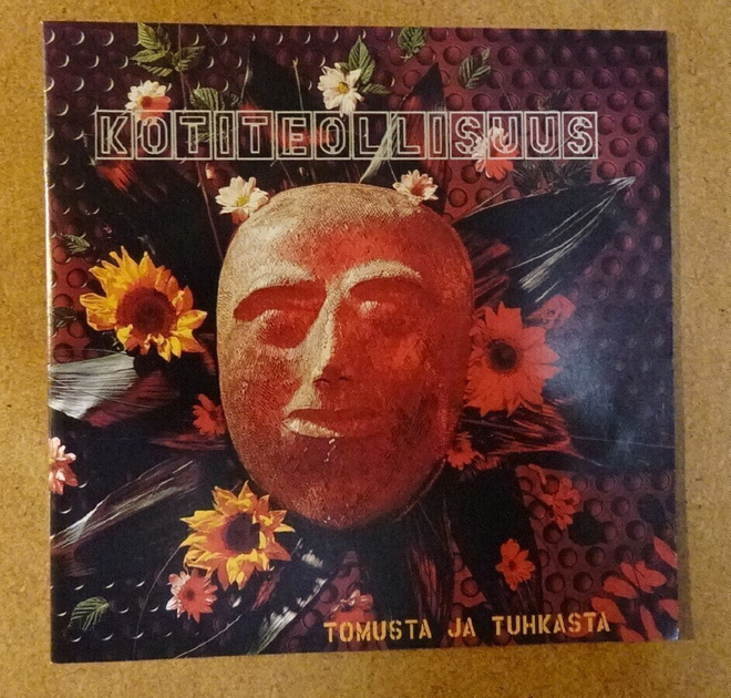 cd, Kotiteollisuus - Tomusta ja tuhkasta [heavy metal]