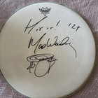 Max Weinberg (Brucen rumpali) käyttämä rumpukalvo nimmarilla - pikkukuva 3