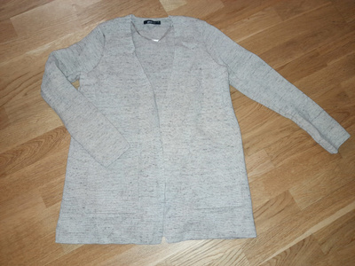 Beige harmaa neuletakki koko M