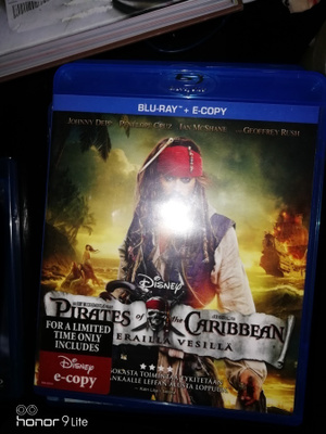 Pirates of the caribbean vierailla vesillä