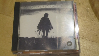 Neil Young – Harvest Moon