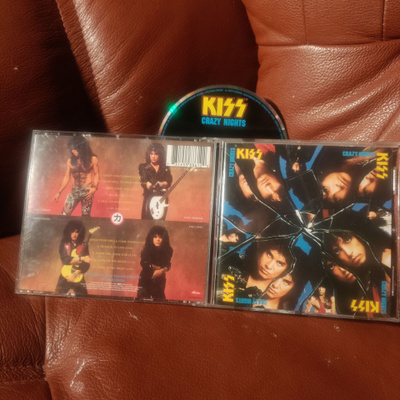 KISS -crazy nights CD.